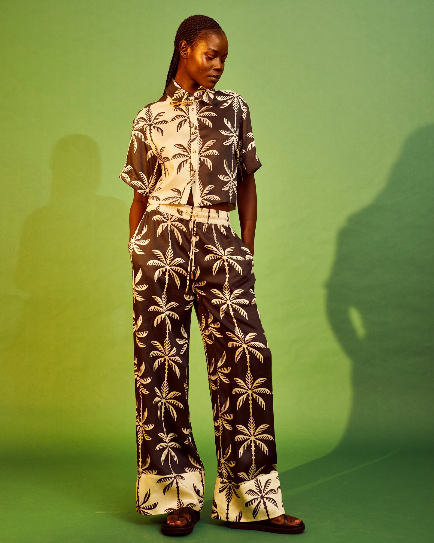 Abena Short Sleeve Shirt | Black White Tropical